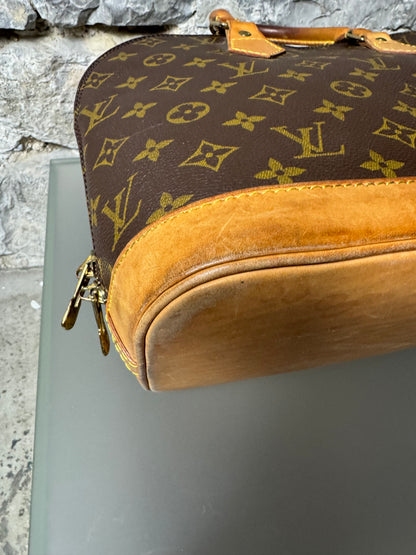 Louis Vuitton Alma Monogram mit Trageriemen