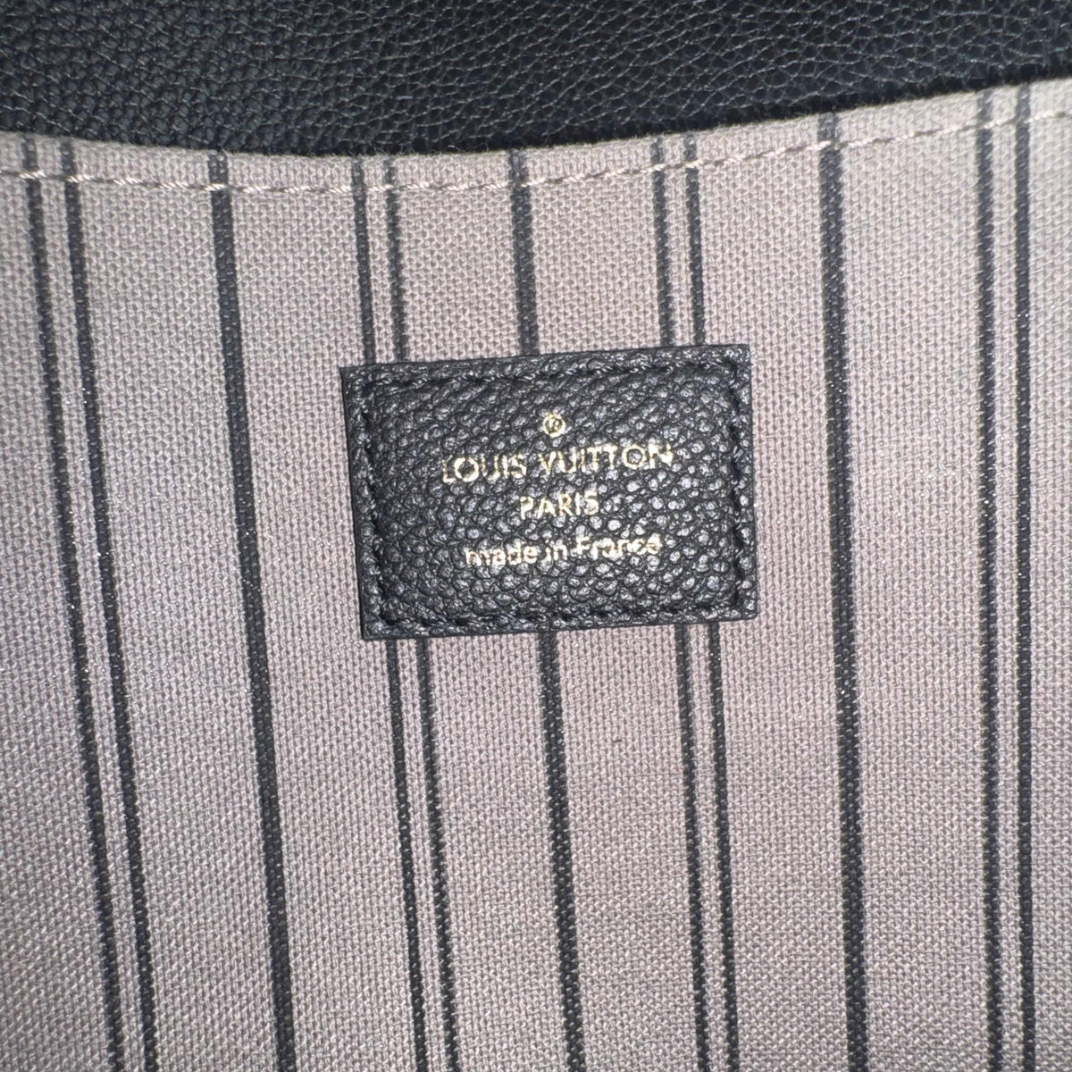 Louis Vuitton Pochette Métis – Monogram Empreinte Leder Schwarz
