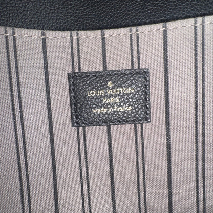 Louis Vuitton Pochette Métis – Monogram Empreinte Leder Schwarz
