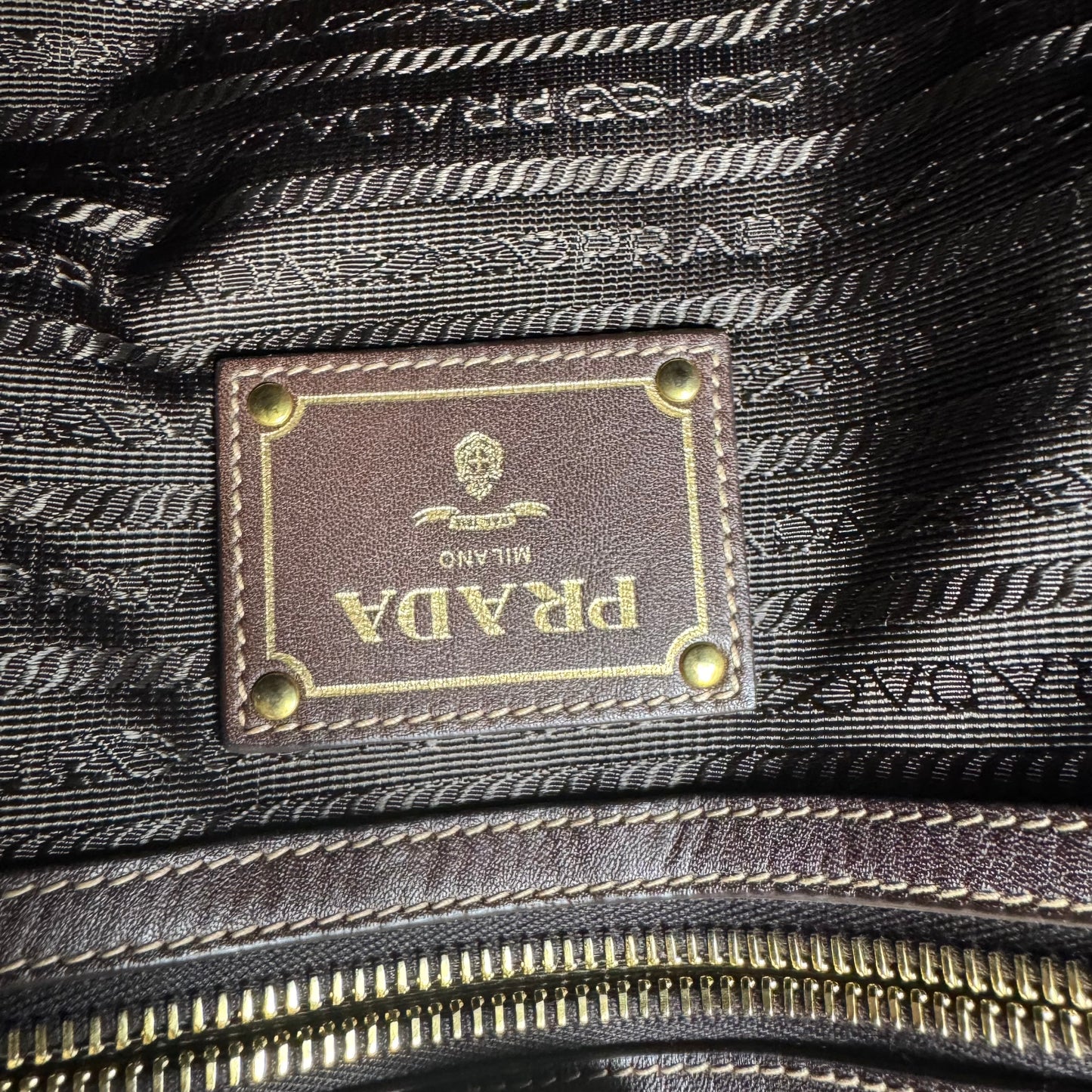 Prada Vitello Daino Tote – Leder