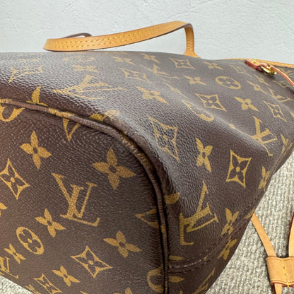 Louis Vuitton Neverfull MM Monogram