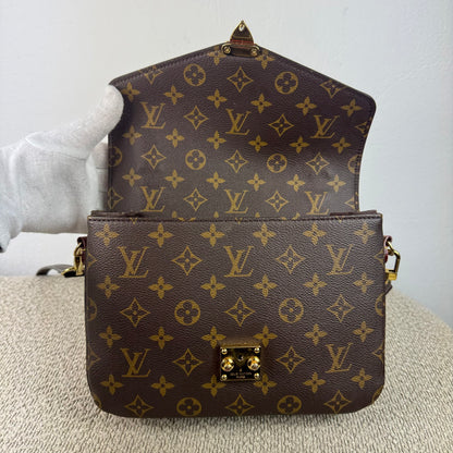 Louis Vuitton Pochette Métis – Monogram Canvas