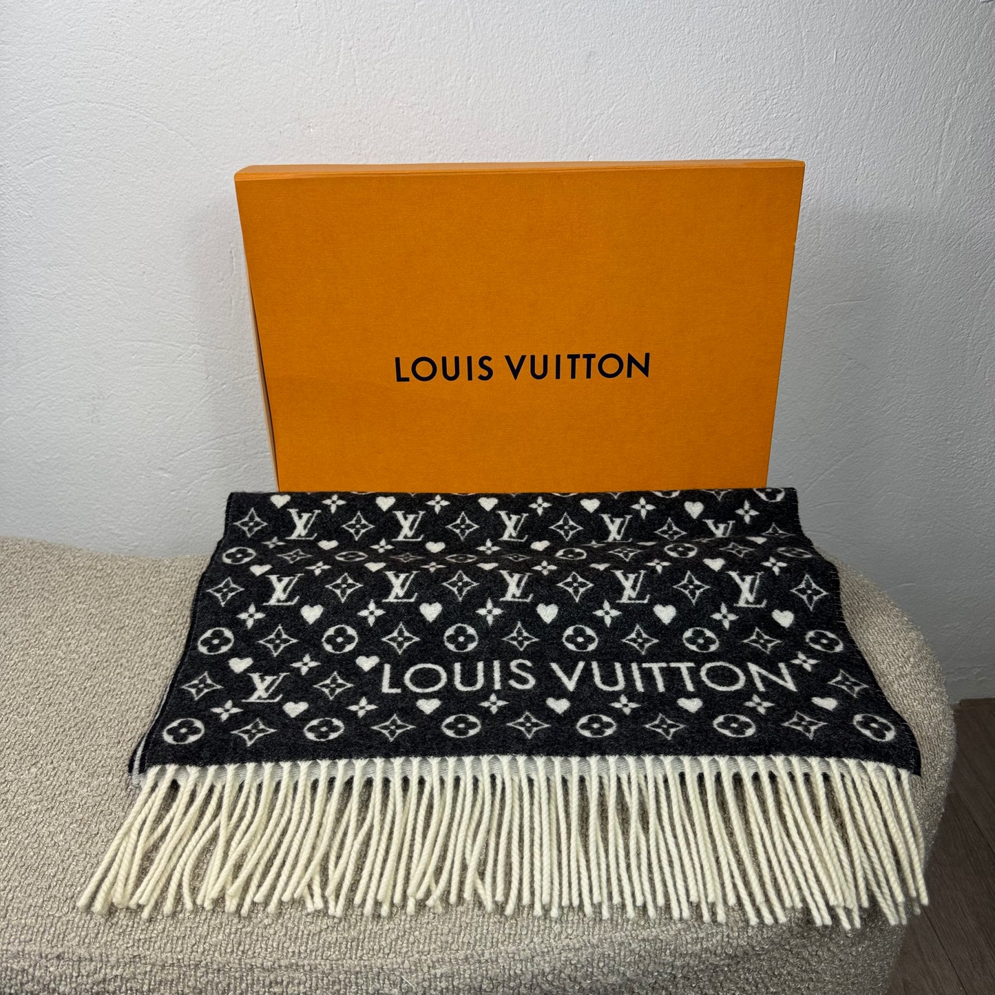 Louis Vuitton Game On Monogram Kaschmir Schal – Schwarz / Weiß