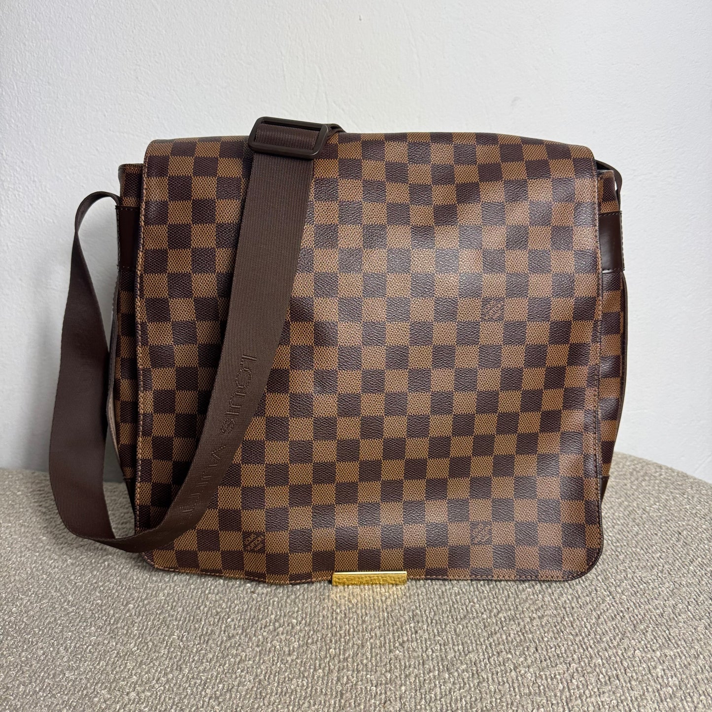 Louis Vuitton Bastille Messenger Bag Damier Ebene