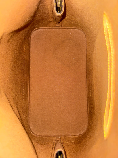 Louis Vuitton Alma Monogram mit Trageriemen