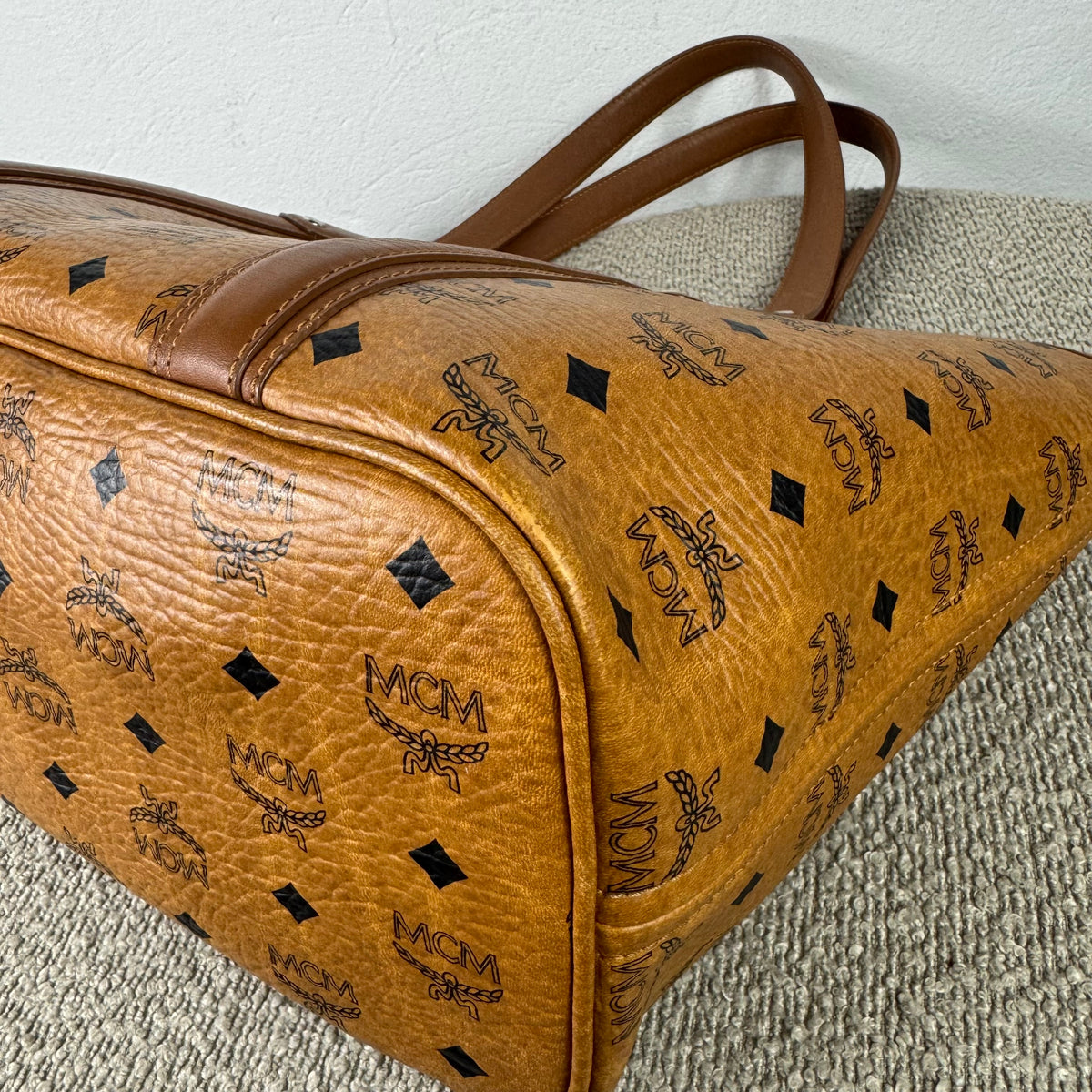 MCM Shopper – Visetos Cognac
