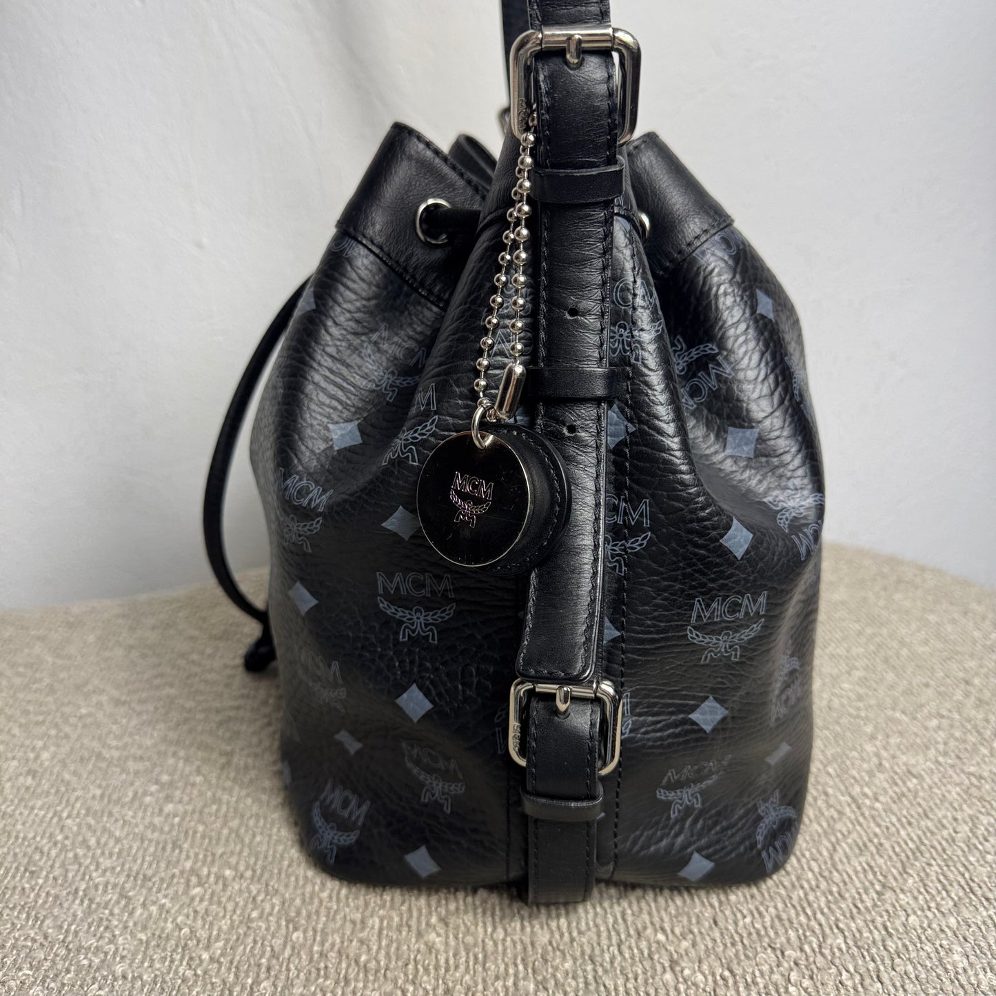 MCM Bucket Bag schwarz