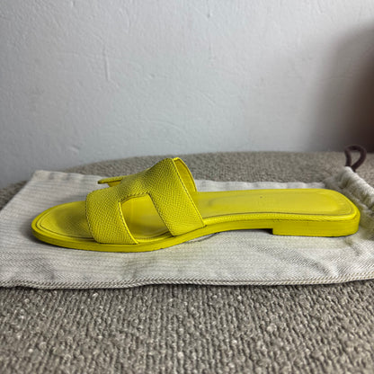 Hermès Oran Sandalen – Leuchtendes Gelb