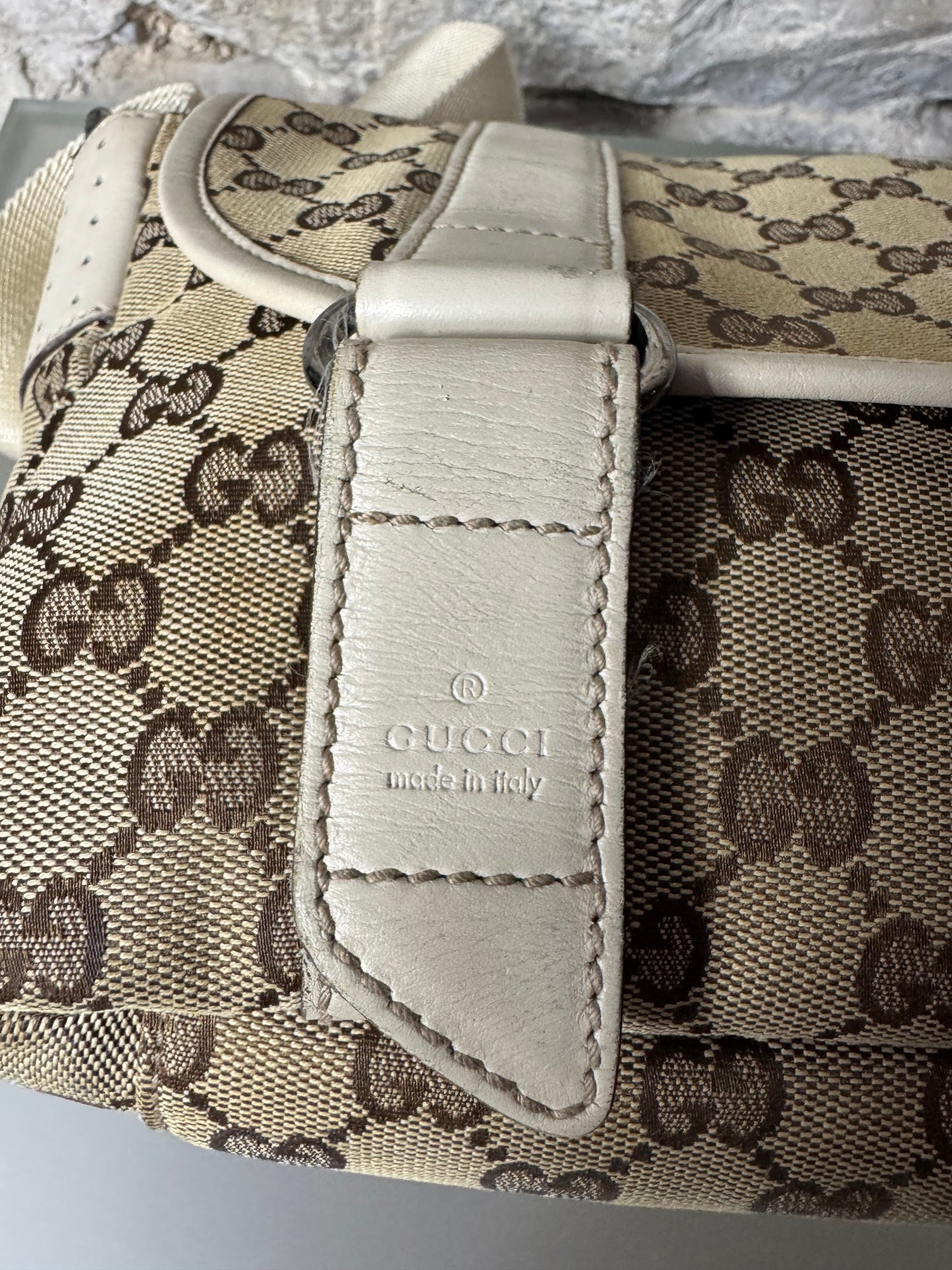 Gucci GG Canvas 145858