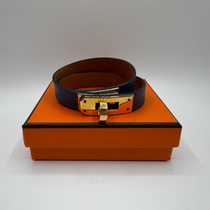 Hermès Kelly Double Tour Armband – Blau / Gold