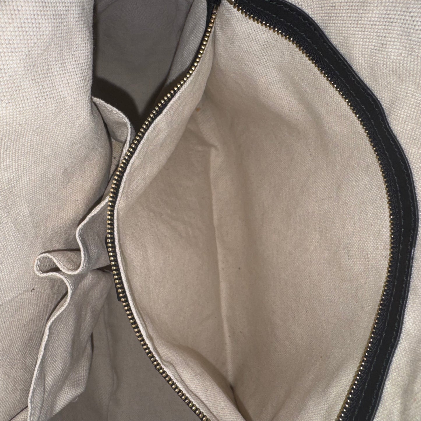 Gucci Guccissima Hobo Bag Schwarz