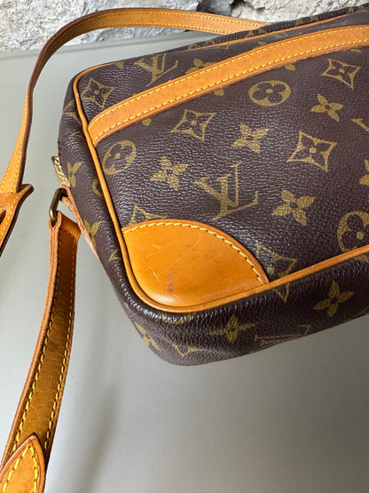 Louis Vuitton Trocadero 24 Monogram Canvas