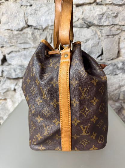 Louis Vuitton Petit Noé Schultertasche – Monogram Canvas