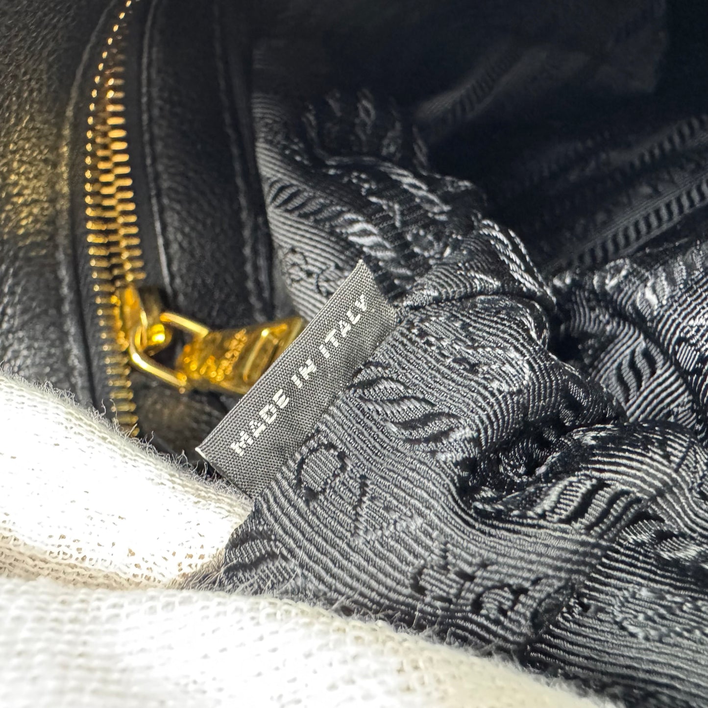 Prada Vitello Phenix Leder Shopper – Schwarz