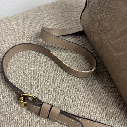 Louis Vuitton Speedy 25 Empreinte Leder Taupe