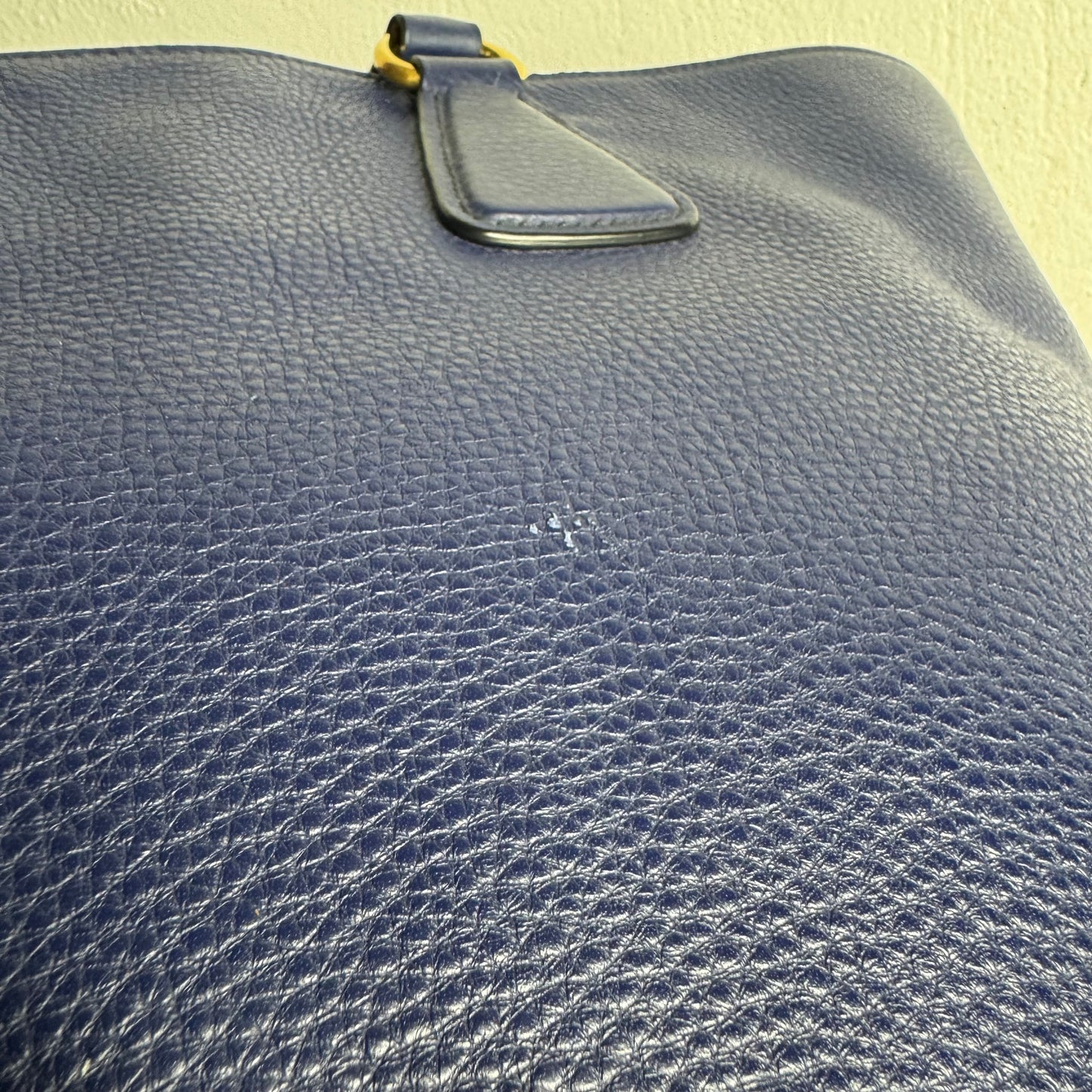 Prada Shopper Vitello Leder in Blau