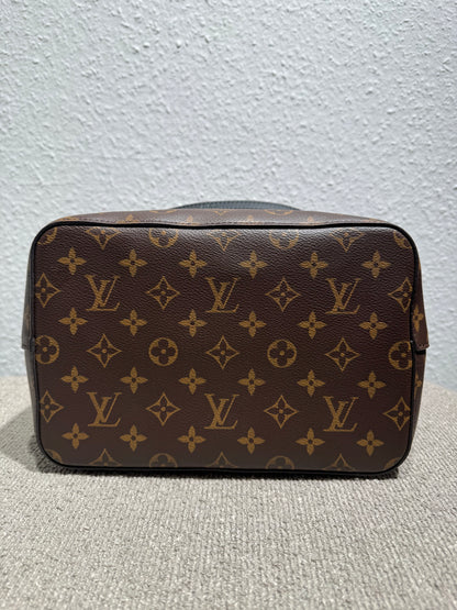 Louis Vuitton NéoNoé Monogram – Schwarz