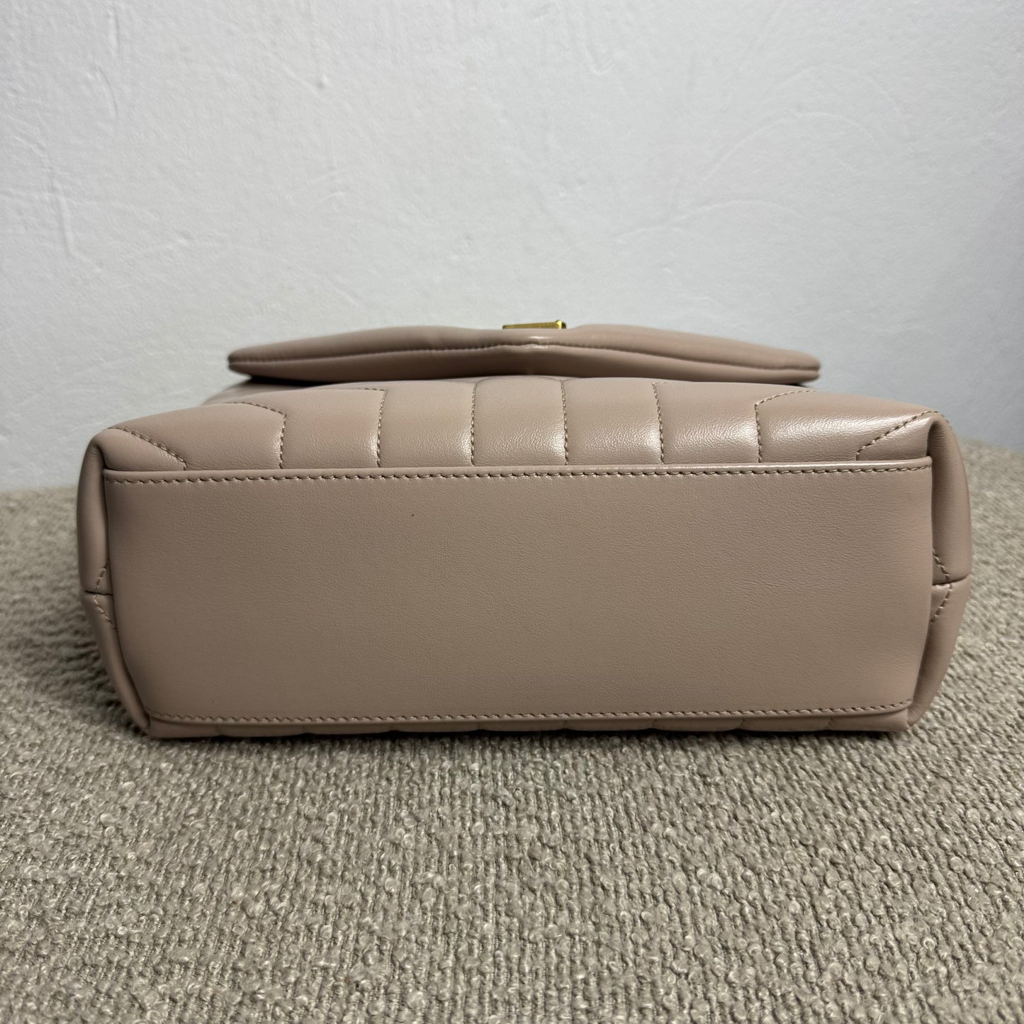 Yves Saint Laurent Loulou Small Nude