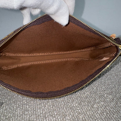 Louis Vuitton Pochette Accessoires Monogram inkl. langem Leder-Schulterriemen