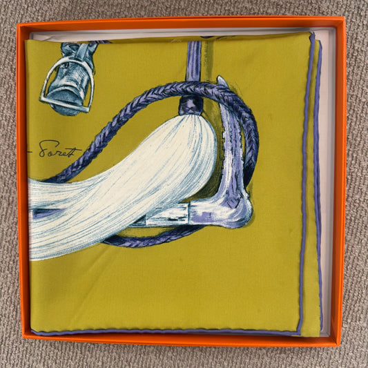 Hermès Carré 90 „À Propos de Bottes“ – Seidentuch