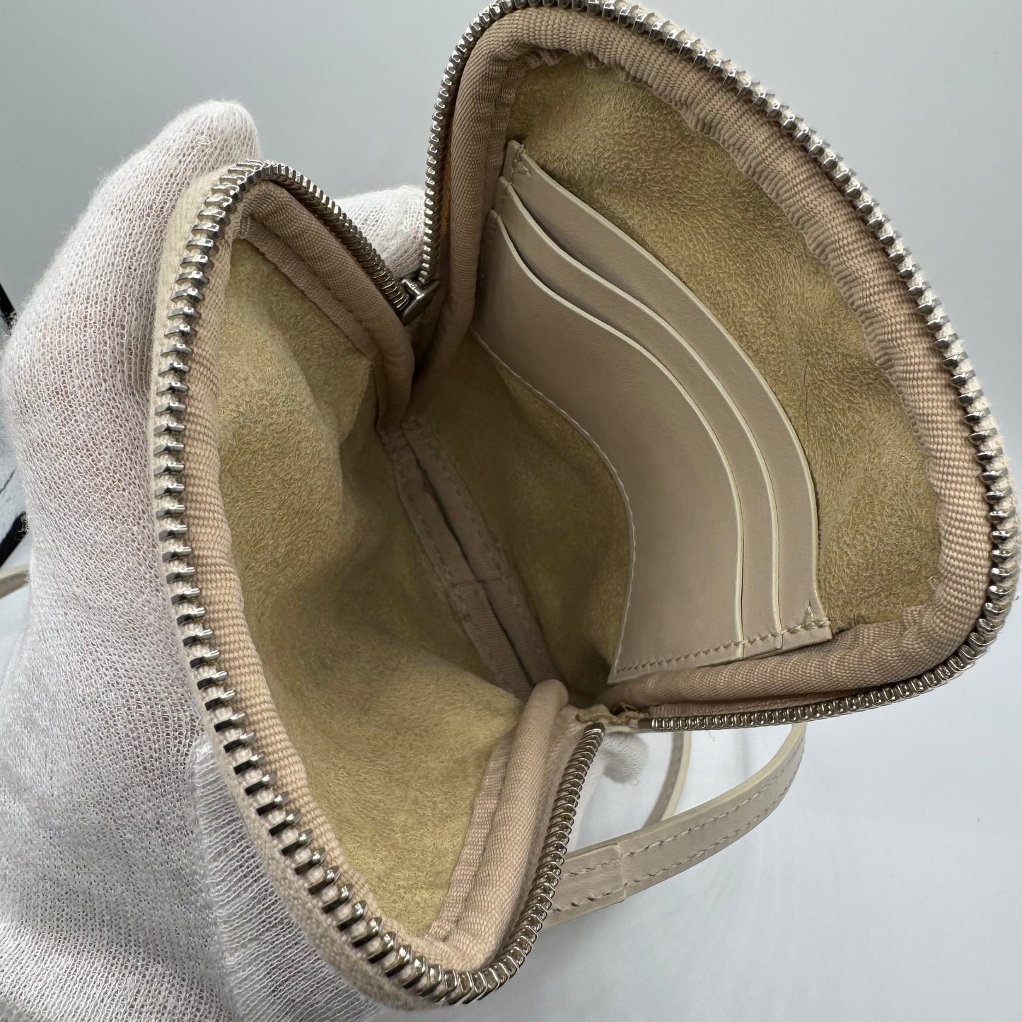 Maison Mollerus Vinerus Wildhorn Handytasche Canvas Taupe