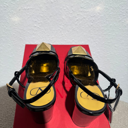 Valentino Pumps Lackleder – Schwarz mit goldfarbenem Detail – Größe 39