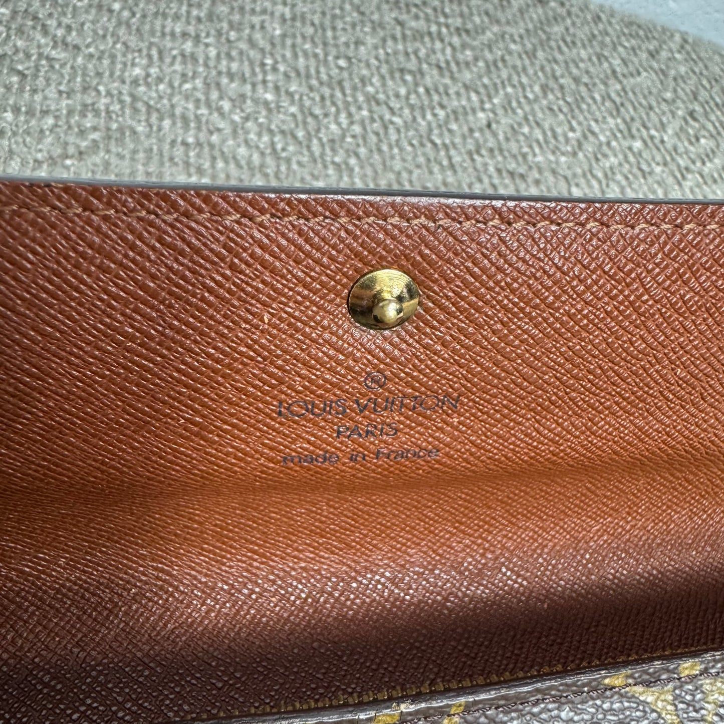 Louis Vuitton Sarah Geldbeutel – Monogram Canvas (TH1021)