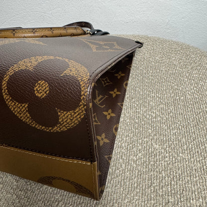 Louis Vuitton OnTheGo MM Reverse Monogram