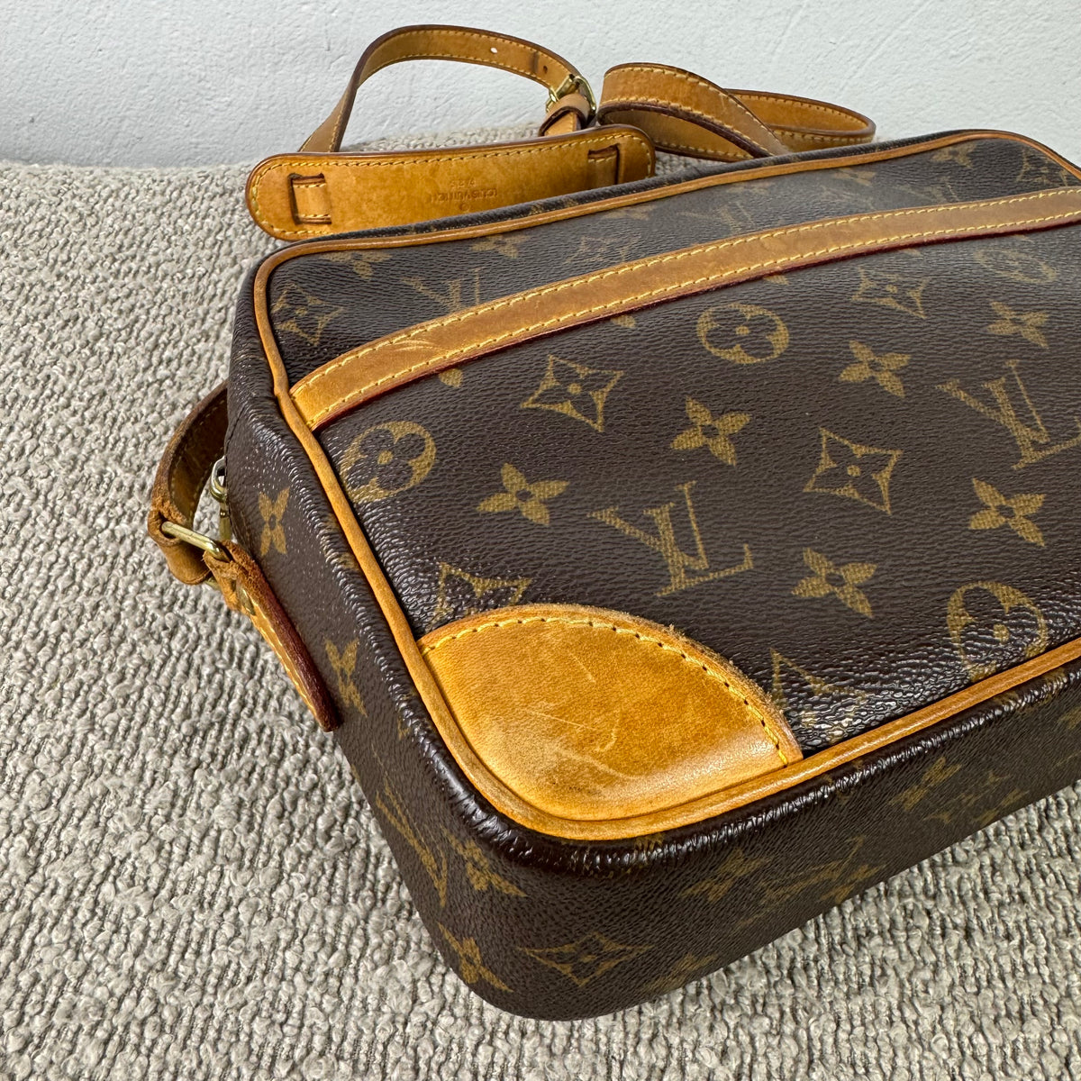 Louis Vuitton Trocadéro 27 – Monogram Canvas