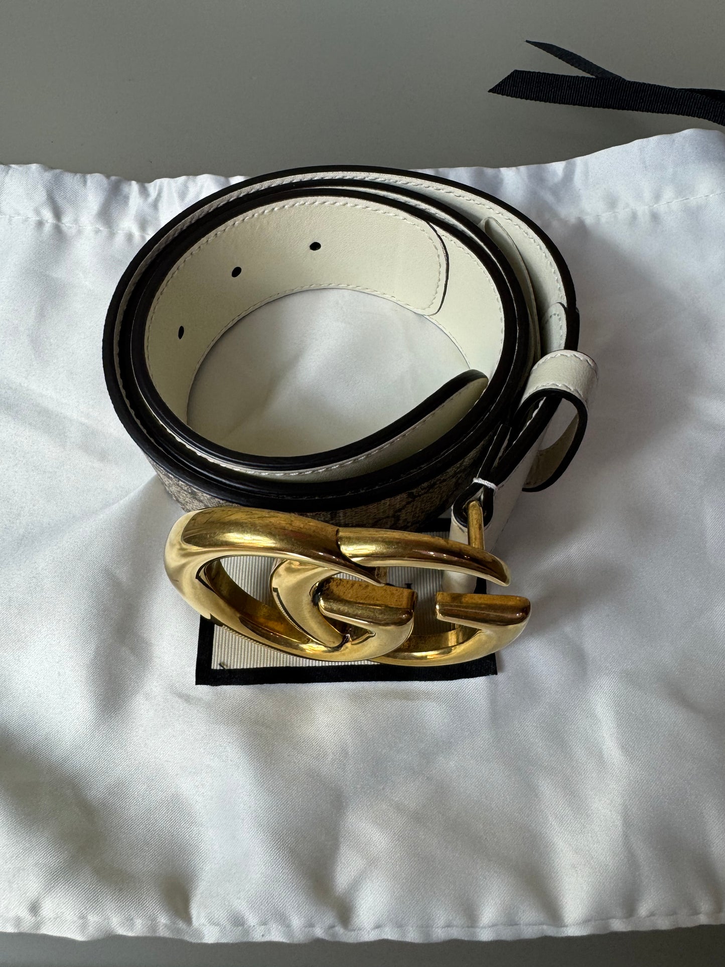 Gucci Marmont Gürtel GG Supreme Canvas