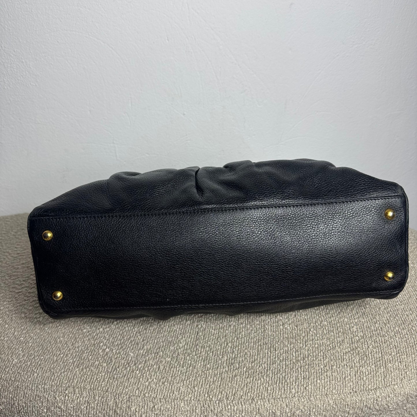 Miu Miu Henkeltasche Tote Bag Vitello Leder Schwarz