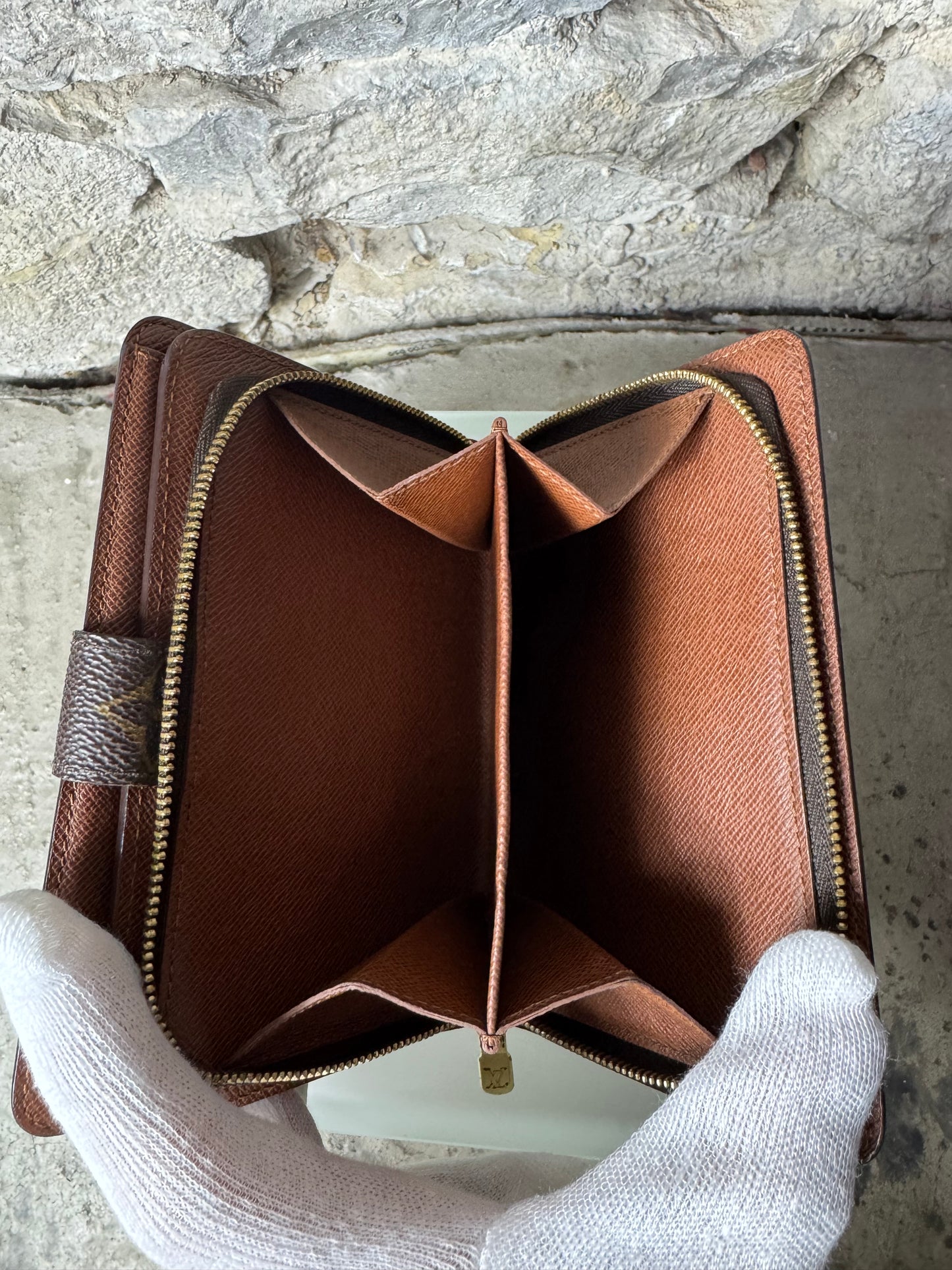 Louis Vuitton Monogram Porte Papier