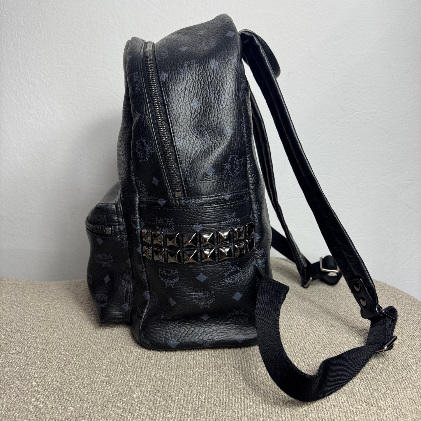 MCM Stark VI Rucksack – Schwarz