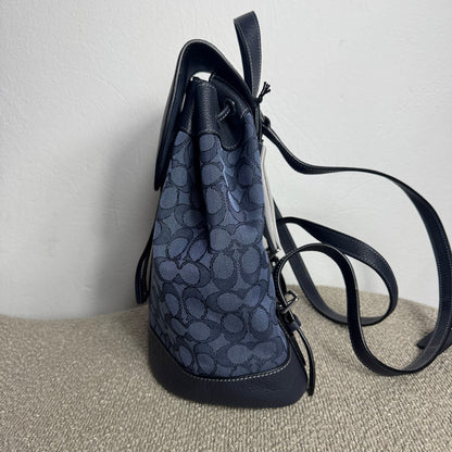 Coach Dempsey Drawstring Rucksack – Signature Jacquard Navy (NEU)