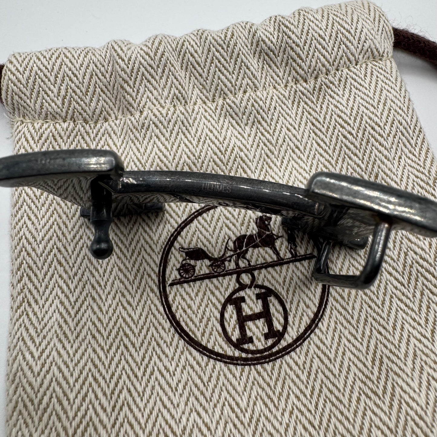 Hermès Hand-Engraved Touareg H Schnalle – Sterling Silber