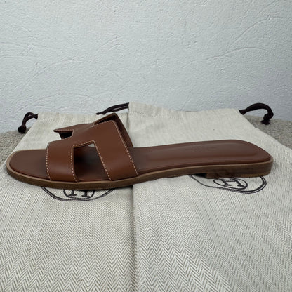 Hermès Oran Sandalen – Braun – Gr. 38,5