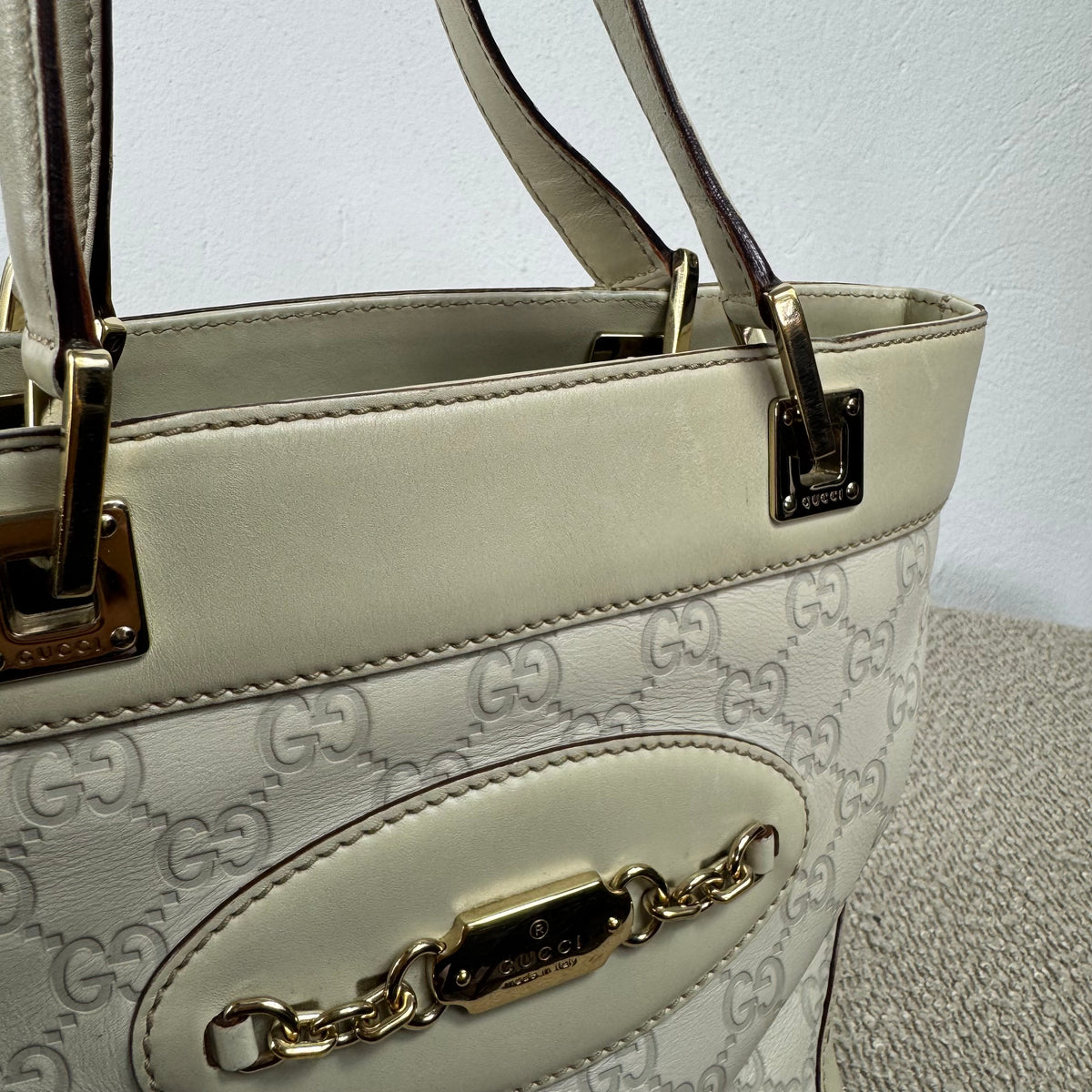 Gucci Mini Guccissima Punch Tote Bag – Weiß