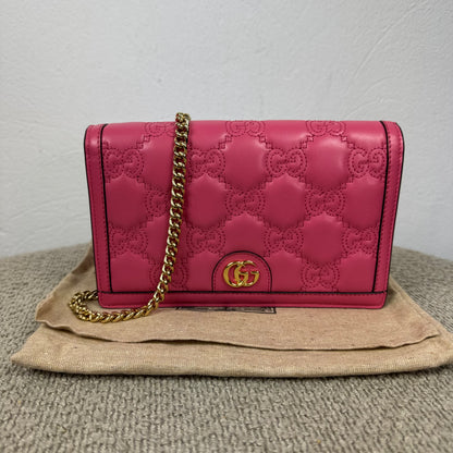 Gucci GG Matelassé Chain Wallet – Pink