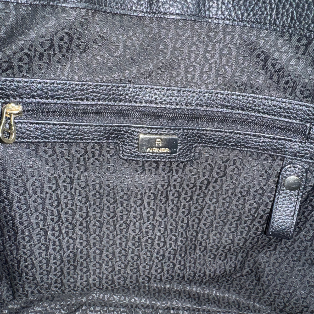 Aigner Hobo Bag – Schwarzes Leder