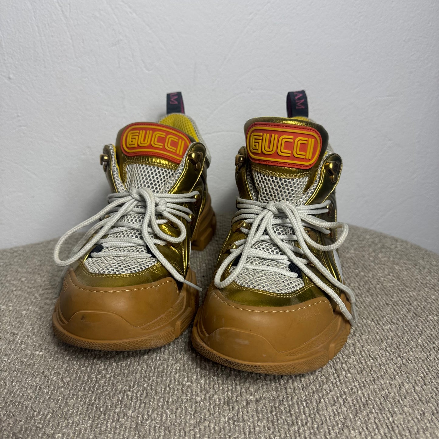 Gucci Flashtrek Sneaker mit abnehmbaren Kristallen – Gr. 38,5