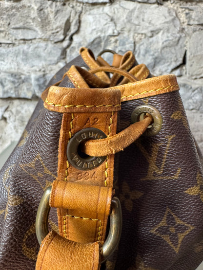 Louis Vuitton Petit Noé Schultertasche – Monogram Canvas