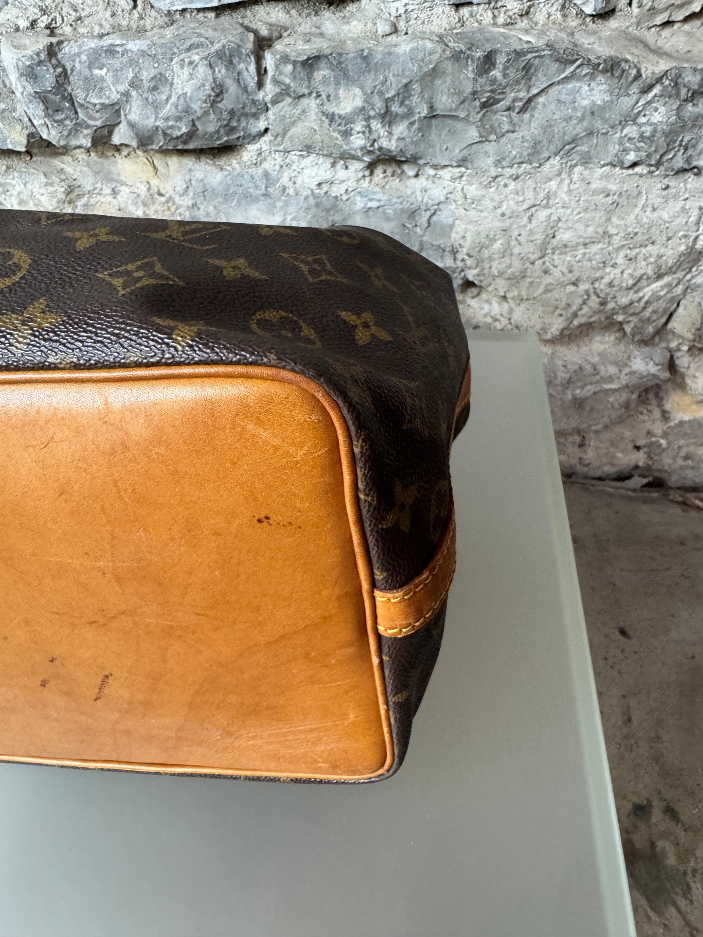 Louis Vuitton Petit Noé Schultertasche – Monogram Canvas