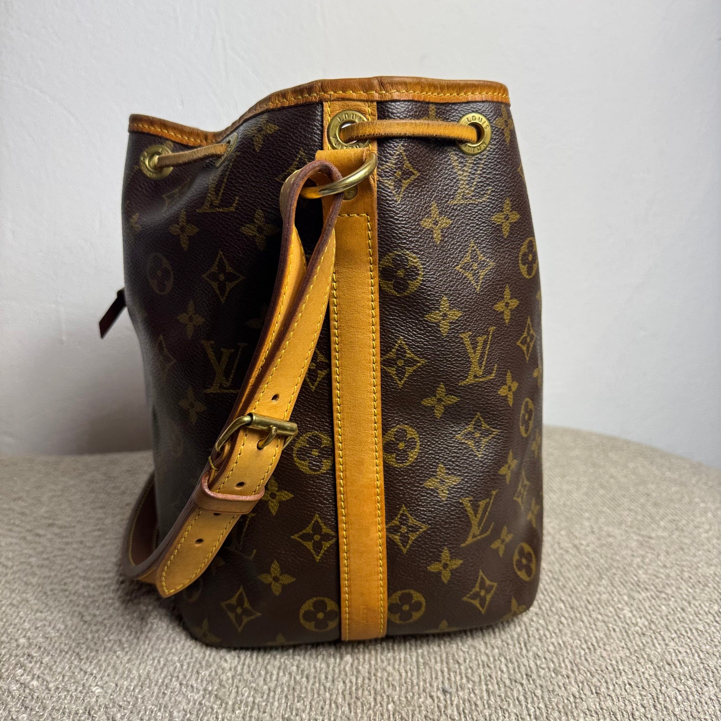Louis Vuitton Sac Noé Petit Monogram