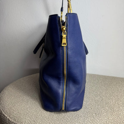 Prada Shopper Vitello Leder in Blau