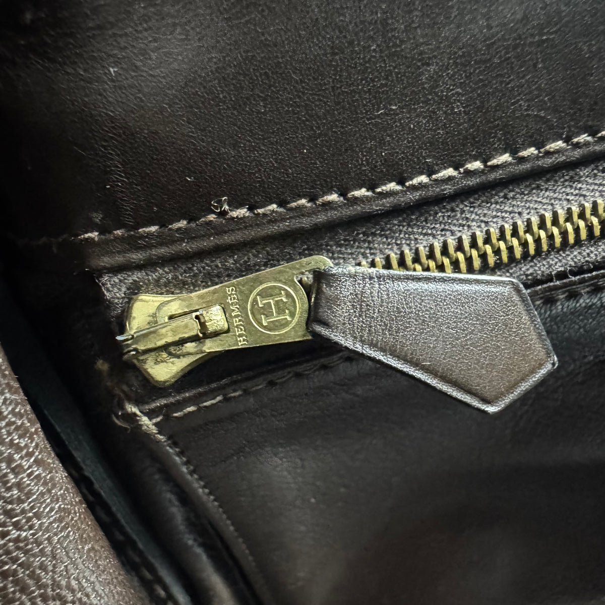 Hermès Vintage Kelly 32 – Dunkelbraun / Gold – 1992