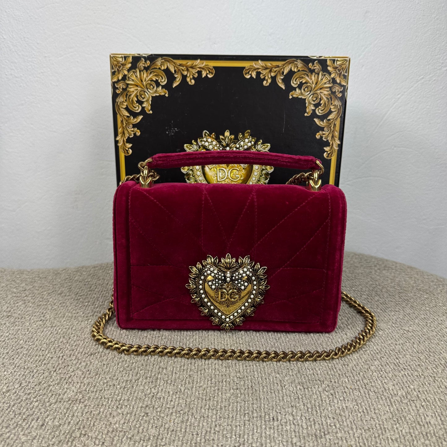 Dolce & Gabbana Velvet Devotion Medium Samt Tasche Pink