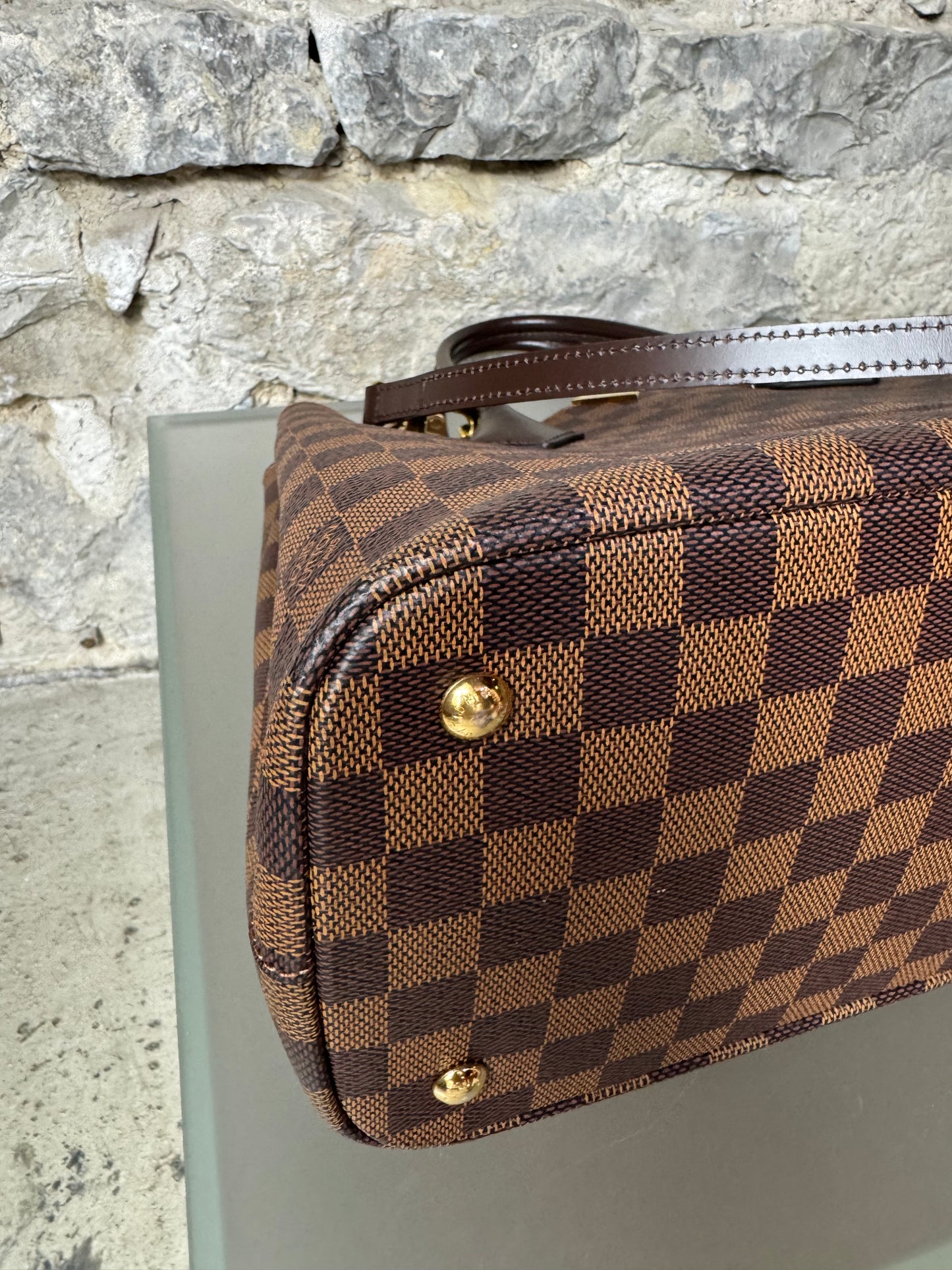 Louis Vuitton Kensington