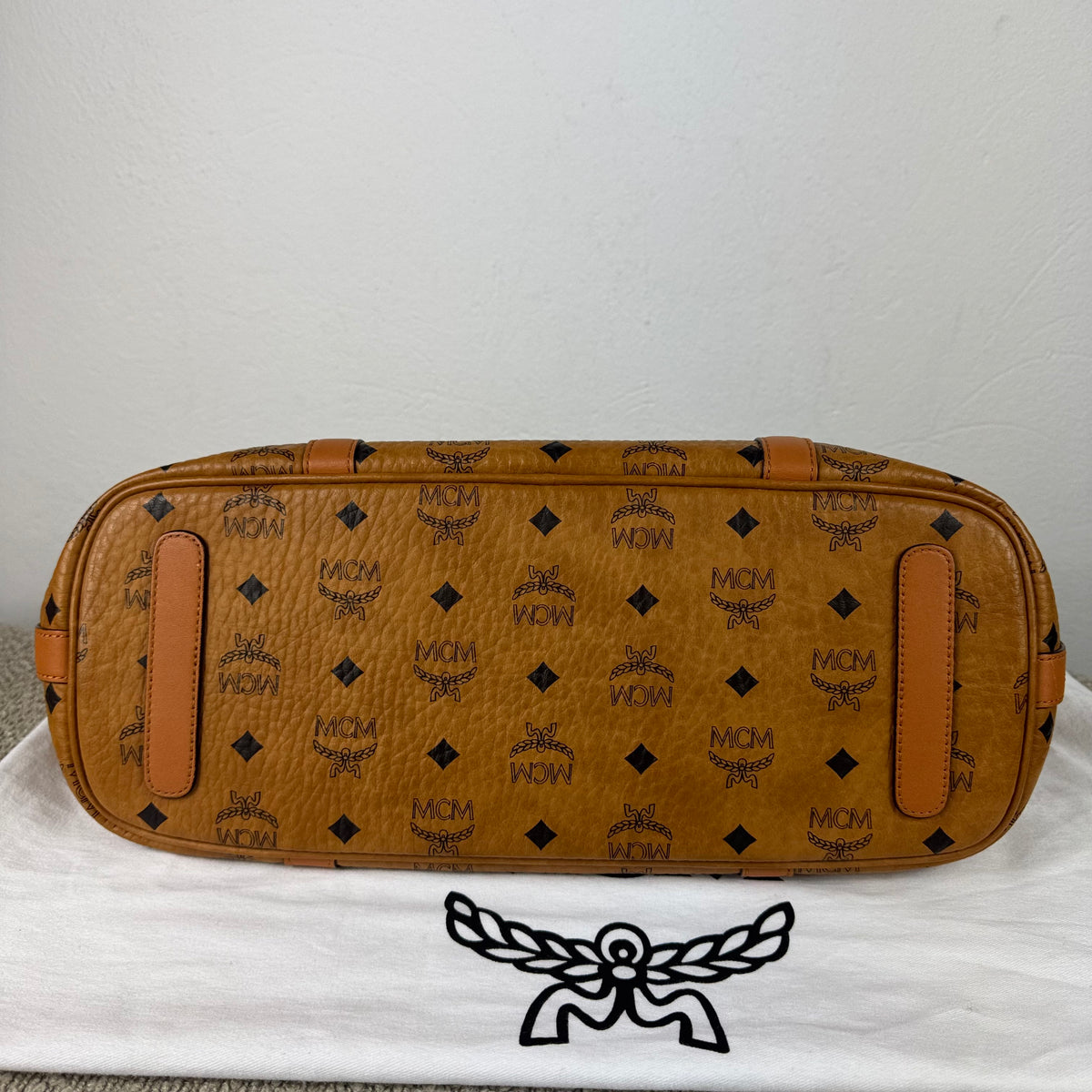 MCM Shopper – Visetos Cognac