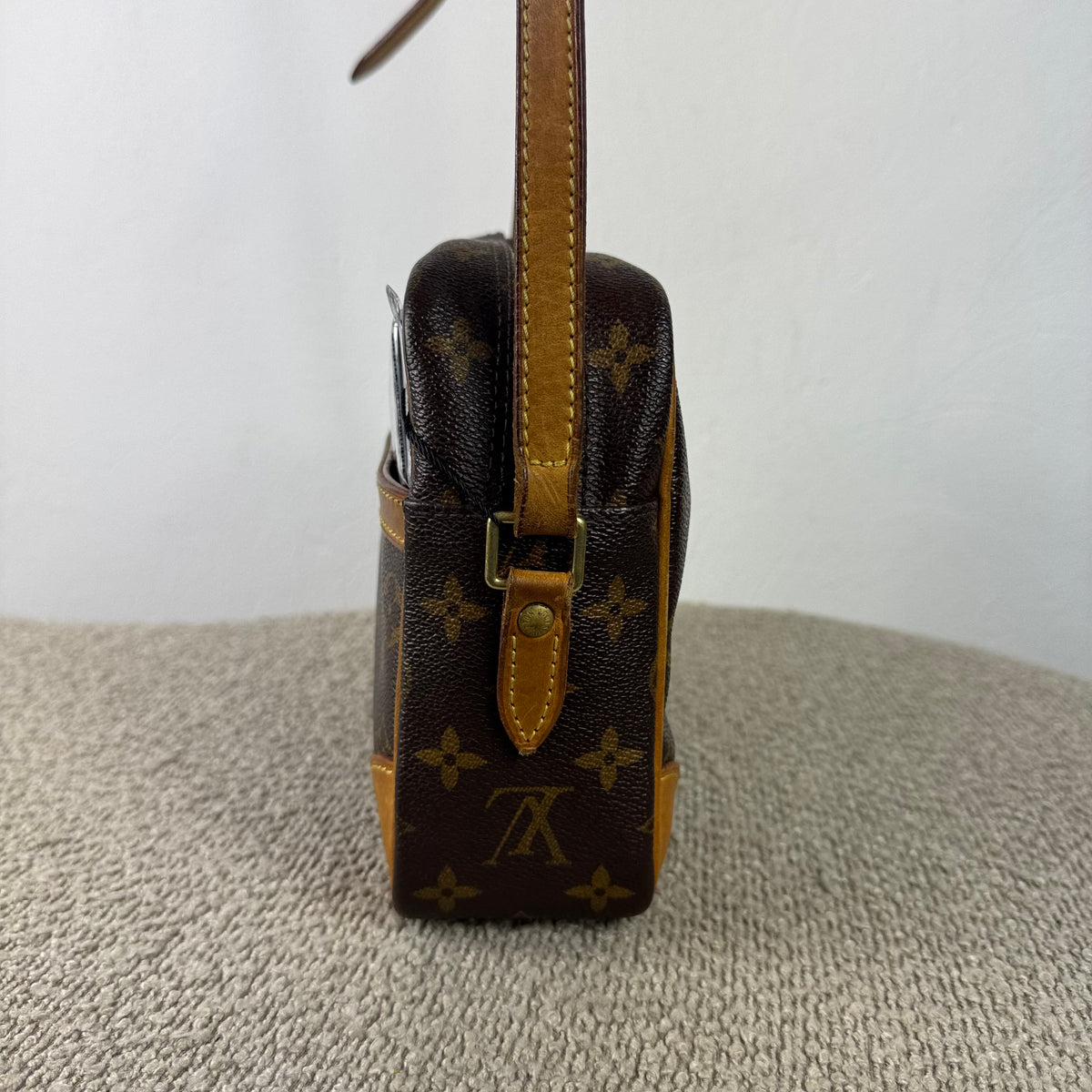 Louis Vuitton Trocadéro 27 – Monogram Canvas