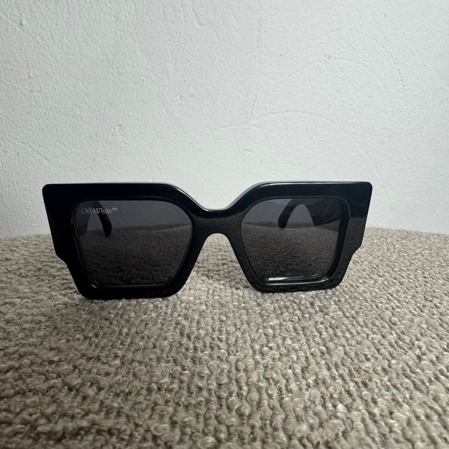 Off-White „Virgil“ Sunglasses (Black/Red)